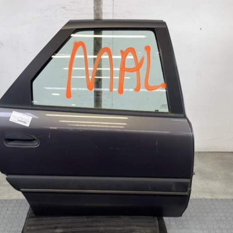 Porte arriere droit RENAULT SAFRANE Photo n°1