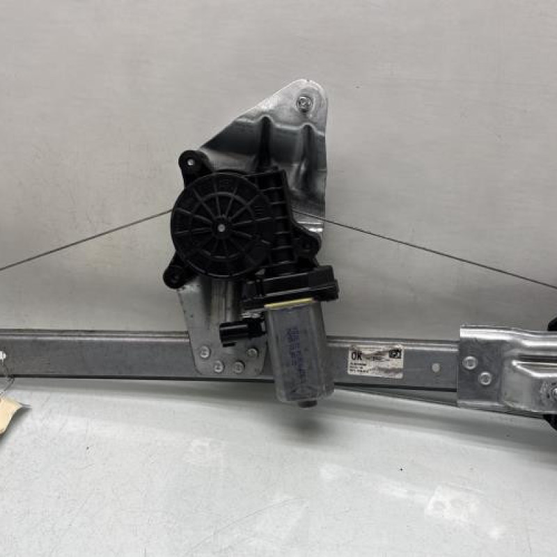 Leve vitre electrique avant droit DACIA SANDERO 2 Photo n°4