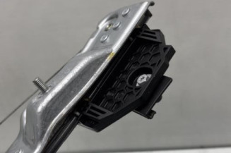 Leve vitre electrique avant droit DACIA SANDERO 2