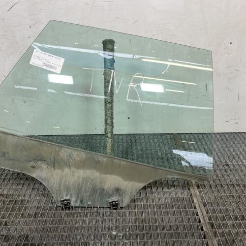 Vitre arriere droit CITROEN C5 2 Photo n°1