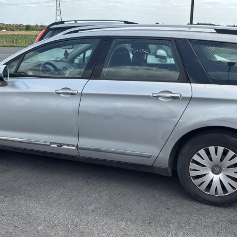 Vitre arriere droit CITROEN C5 2 Photo n°10