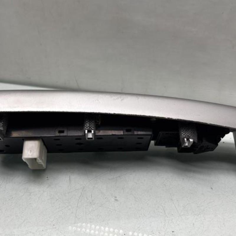 Interrupteur de leve vitre avant gauche HYUNDAI SANTA FE 2 Photo n°2