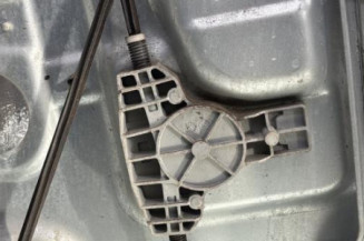 Leve vitre electrique avant droit HYUNDAI SANTA FE 2