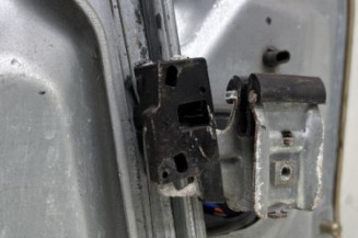 Leve vitre electrique avant droit HYUNDAI SANTA FE 2