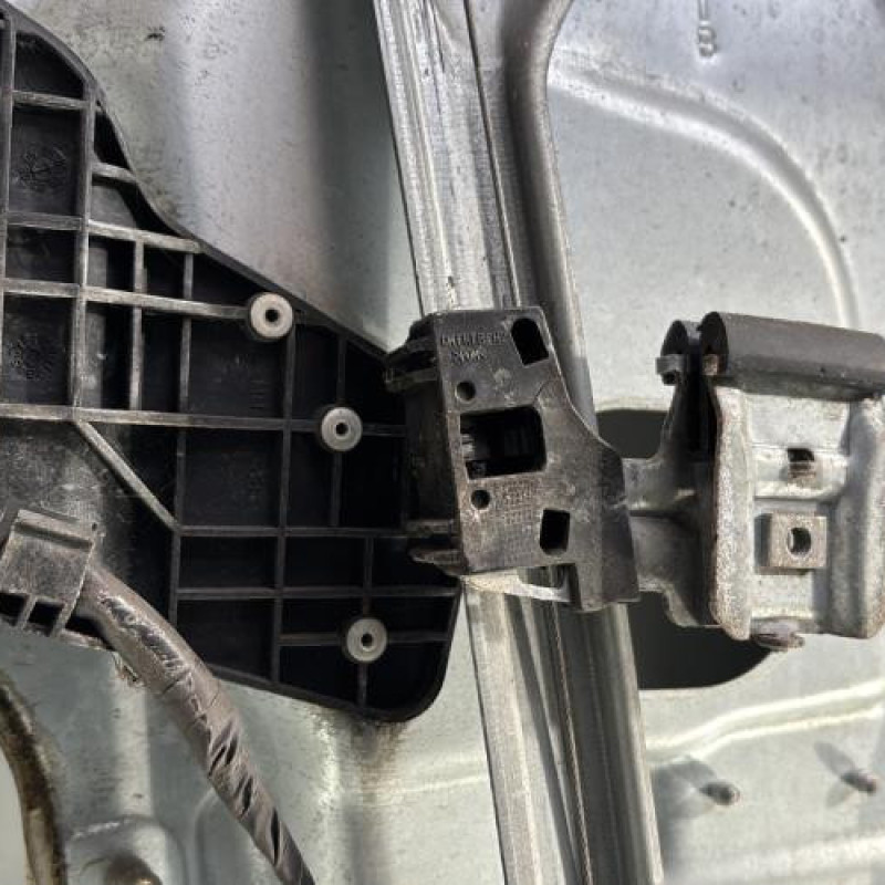 Leve vitre electrique avant droit HYUNDAI SANTA FE 2 Photo n°4