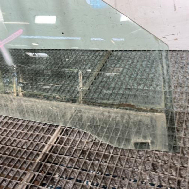 Vitre avant droit RENAULT MEGANE 3 Photo n°2