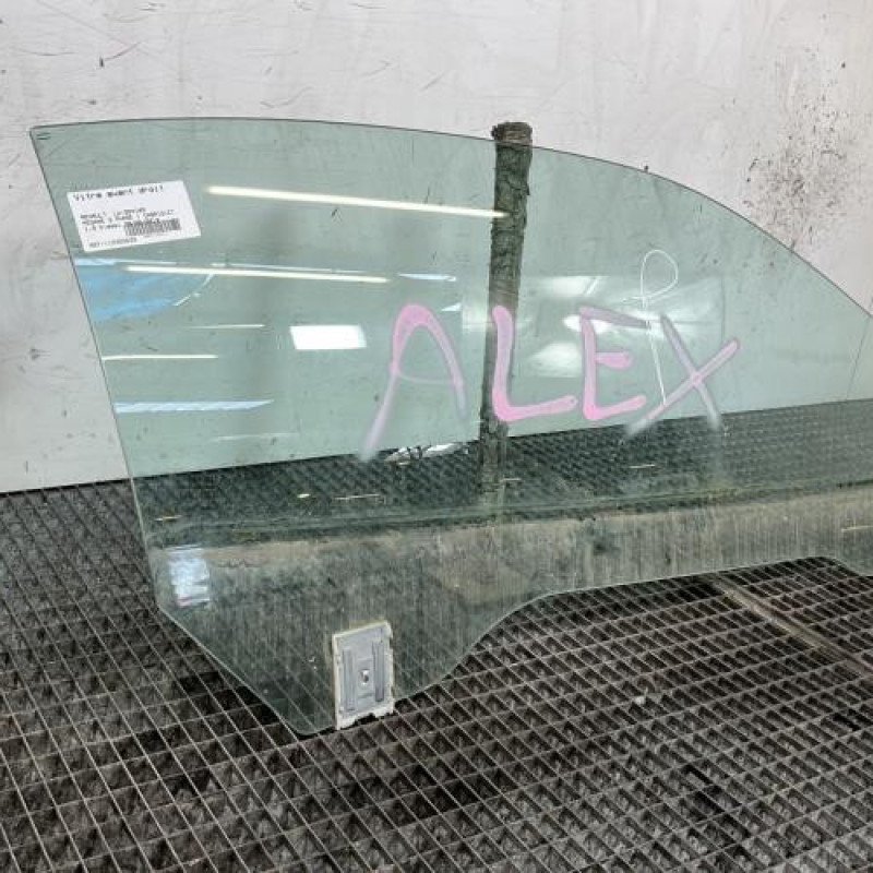 Vitre avant droit RENAULT MEGANE 3 Photo n°3