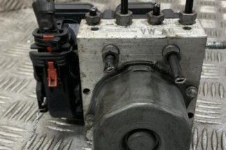 Bloc ABS (freins anti-blocage) VOLKSWAGEN POLO 5 Photo n°1