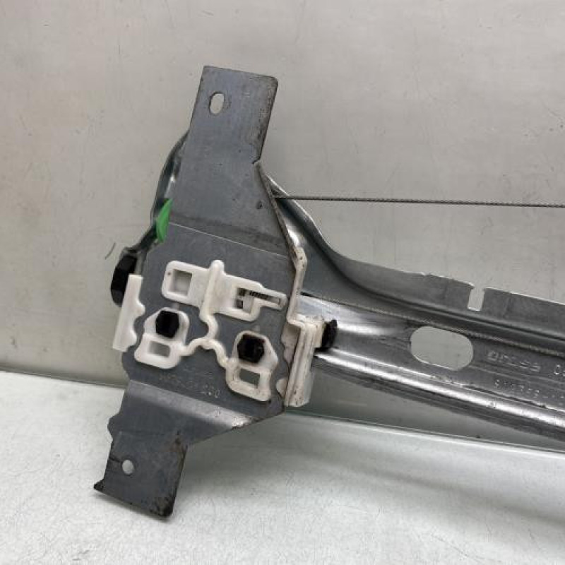 Leve vitre electrique arriere droit PEUGEOT 5008 1 Photo n°2