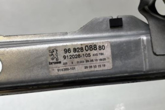 Leve vitre electrique avant droit PEUGEOT 5008 1