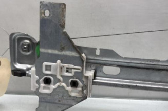 Leve vitre electrique avant gauche PEUGEOT 5008 1