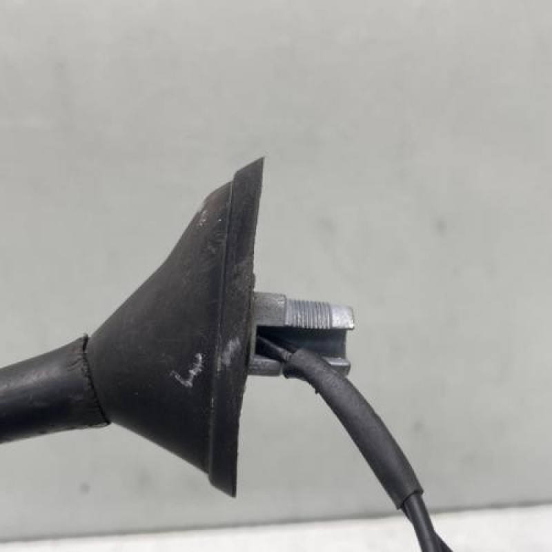Antenne RENAULT MEGANE 2 Photo n°2
