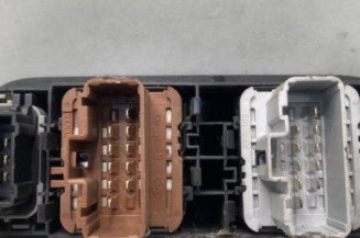 Interrupteur de leve vitre avant gauche RENAULT MEGANE 2