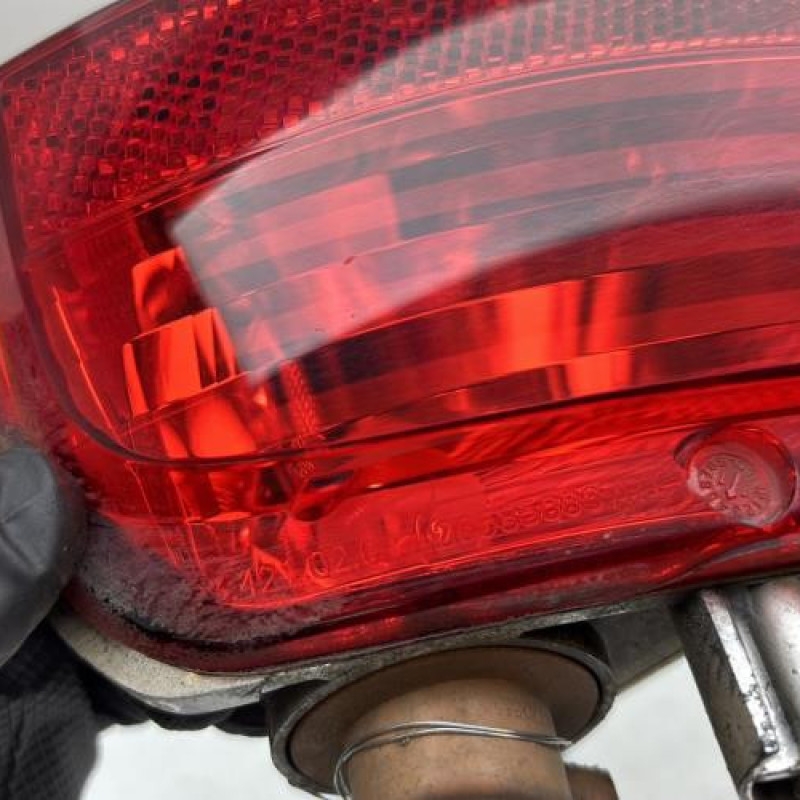 Anti brouillard arriere gauche RENAULT SCENIC 3 Photo n°4