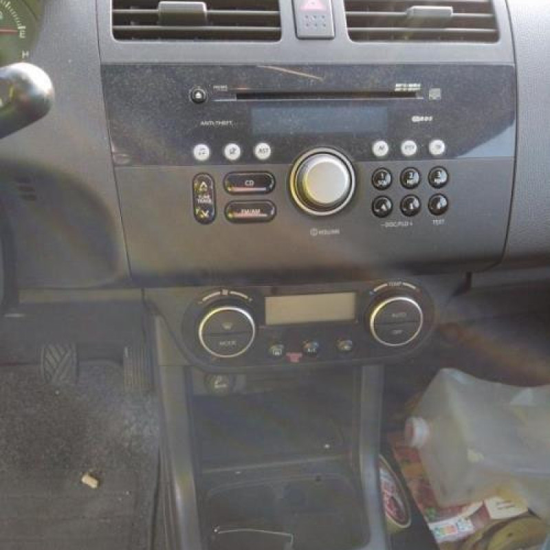 Bloc ABS (freins anti-blocage) SUZUKI SWIFT 3 Photo n°9