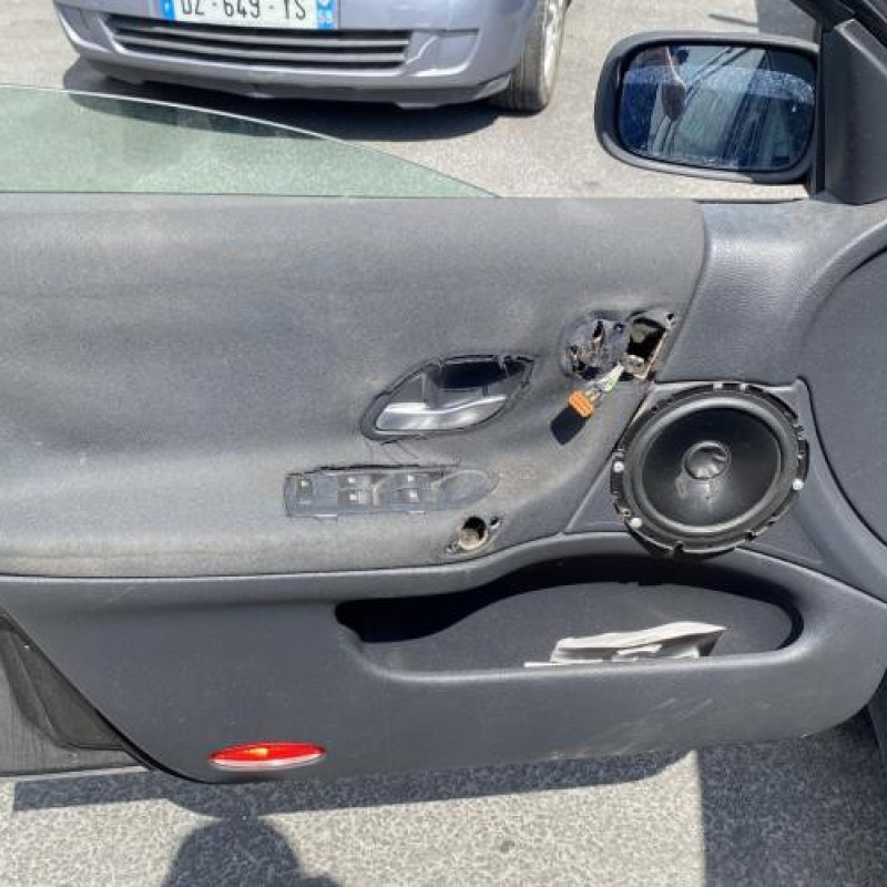 Capot RENAULT LAGUNA 2 Photo n°16