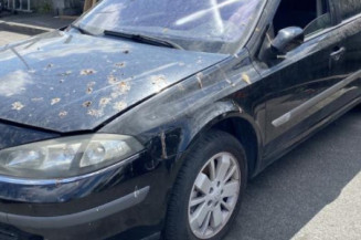 Custode arriere droit RENAULT LAGUNA 2