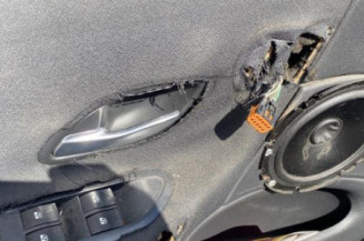 Custode arriere droit RENAULT LAGUNA 2