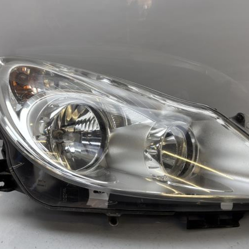Optique avant principal droit (feux)(phare) OPEL CORSA D Photo n°1