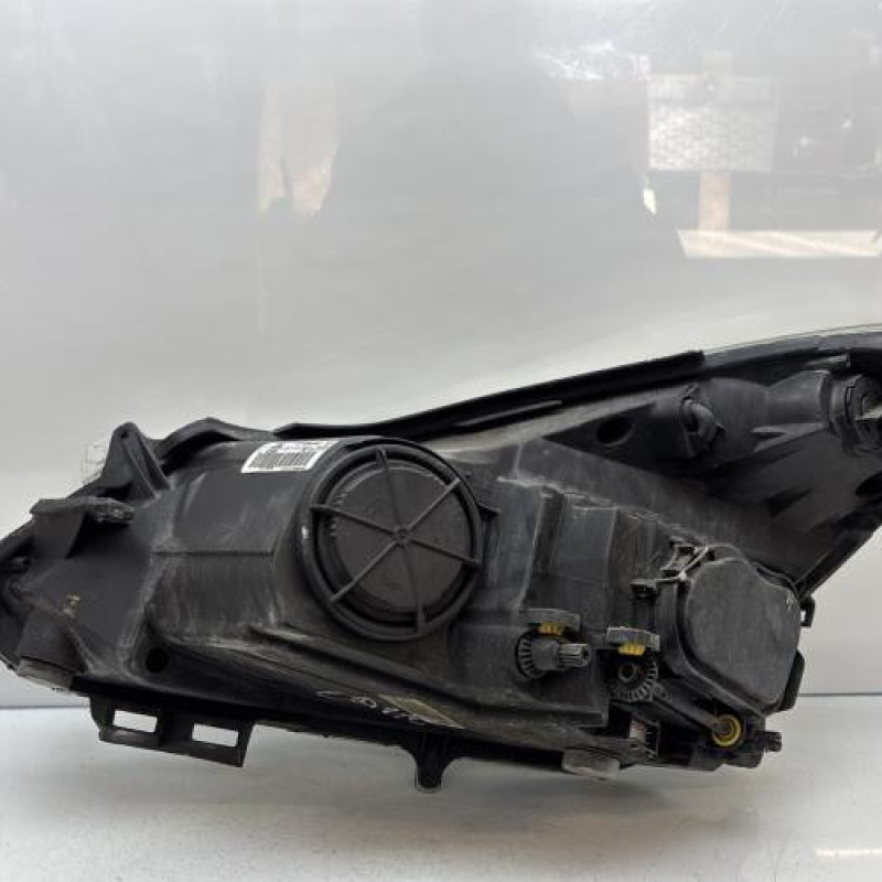 Optique avant principal droit (feux)(phare) OPEL CORSA D Photo n°6