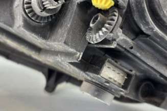 Optique avant principal droit (feux)(phare) OPEL CORSA D