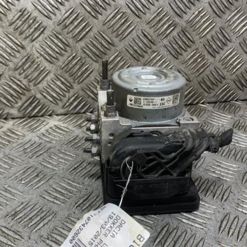 Bloc ABS (freins anti-blocage) DACIA DOKKER Photo n°1