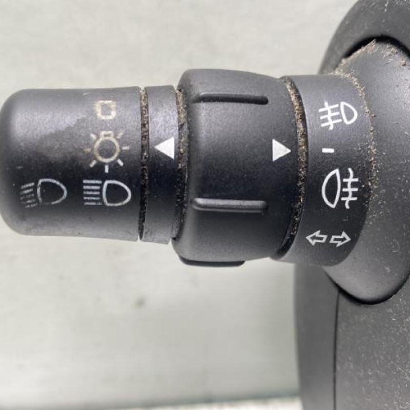 Commodo phare RENAULT CLIO 3 Photo n°3