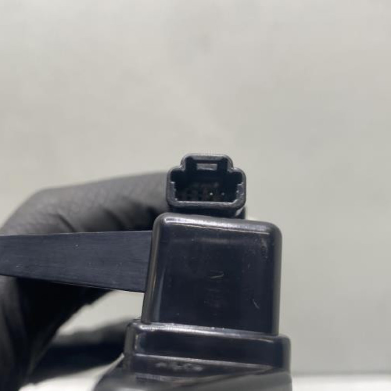 Feu arriere stop central RENAULT TWINGO 3 Photo n°3