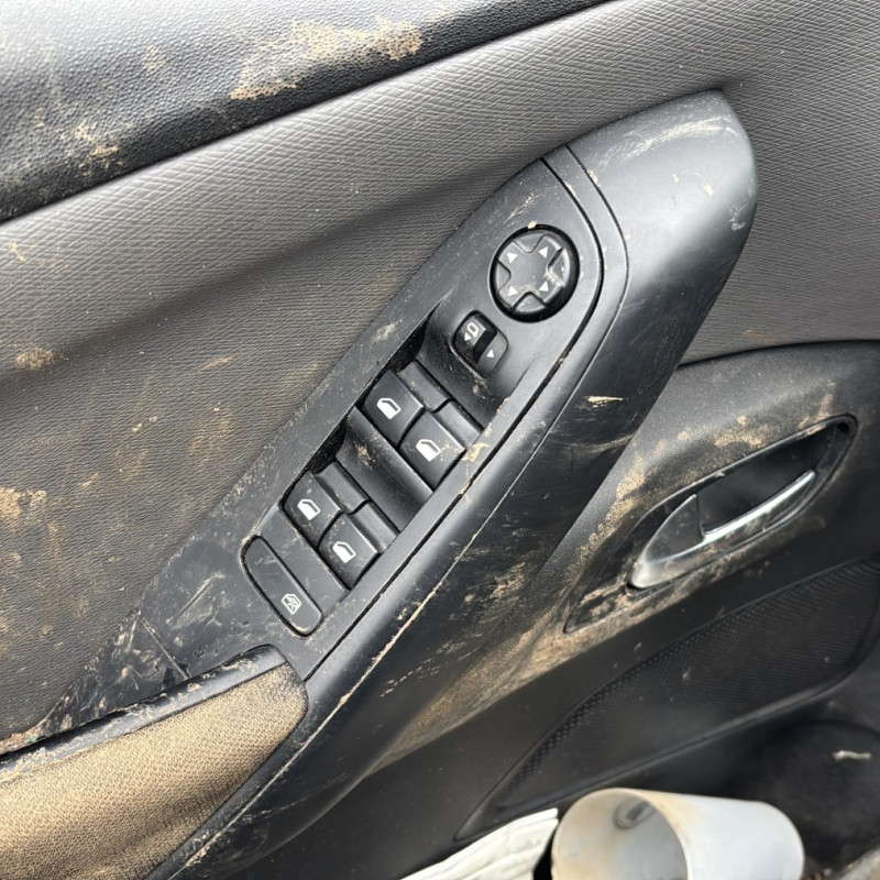 CITROEN C4 GRAND PICASSO 2 PHASE 1 1.6 BLUE HDI - 8V TURBO Photo n°22