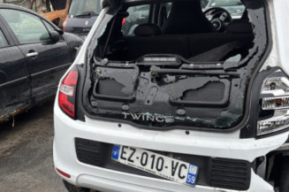 RENAULT TWINGO 3 PHASE 1 1.0i - 12V SCE 70