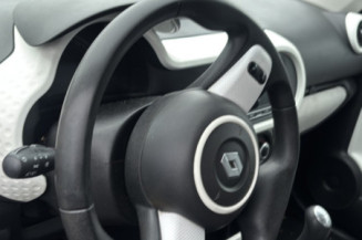 RENAULT TWINGO 3 PHASE 1 1.0i - 12V SCE 70