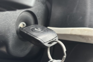 RENAULT TWINGO 3 PHASE 1 1.0i - 12V SCE 70