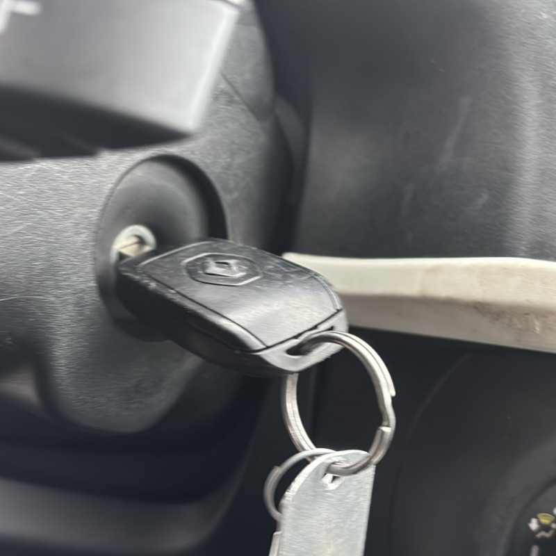 RENAULT TWINGO 3 PHASE 1 1.0i - 12V SCE 70 Photo n°18