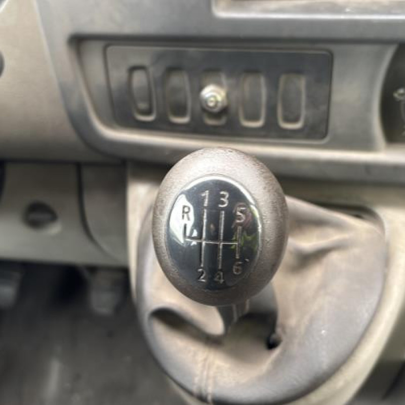 Vase de lave glace RENAULT MASTER 2 Photo n°15