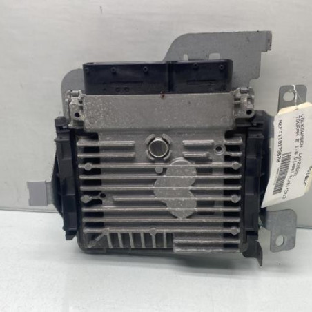 Calculateur moteur VOLKSWAGEN TOURAN 2 Photo n°1