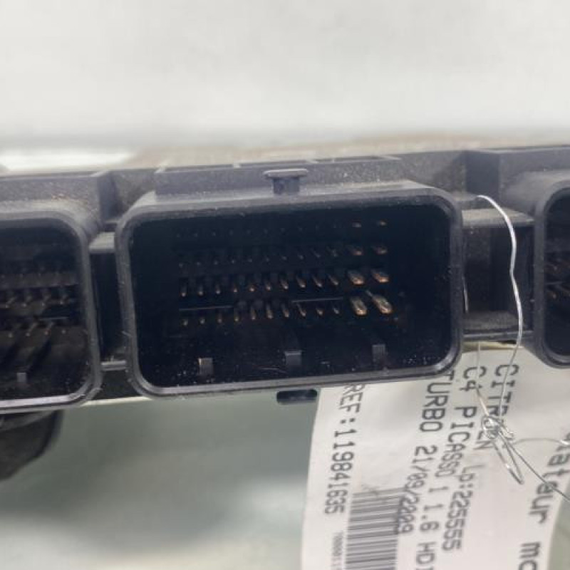 Calculateur moteur CITROEN C4 PICASSO 1 Photo n°3