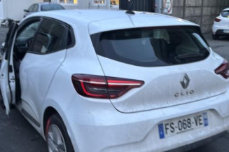 Pare choc arriere RENAULT CLIO 5