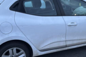 Poignee porte arriere gauche RENAULT CLIO 5