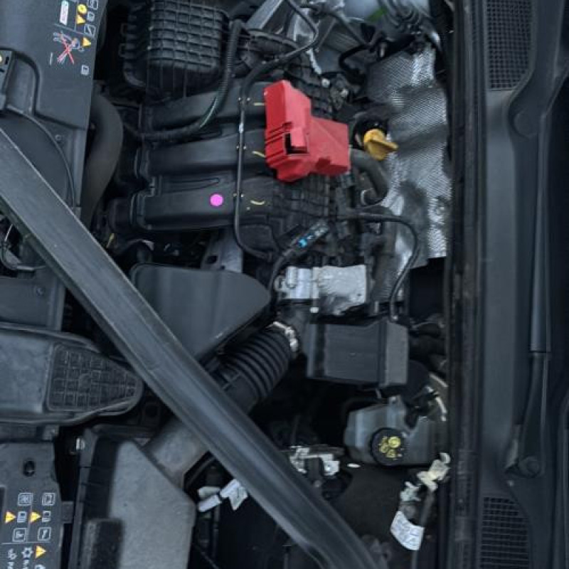 Moteur essuie glace avant RENAULT CLIO 5 Photo n°19