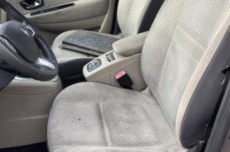 Feu arriere stop central RENAULT GRAND SCENIC 3