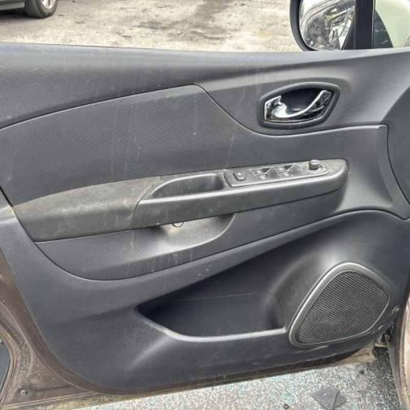 Renfort pare choc arriere (traverse) RENAULT CAPTUR 1 Photo n°10