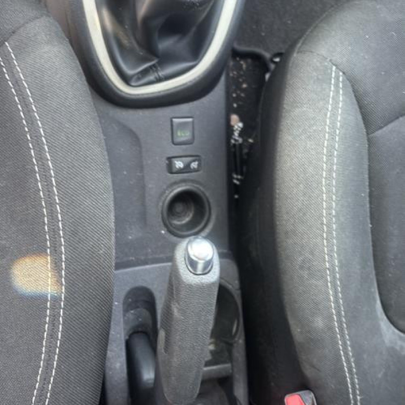 Charniere de capot RENAULT CAPTUR 1 Photo n°16