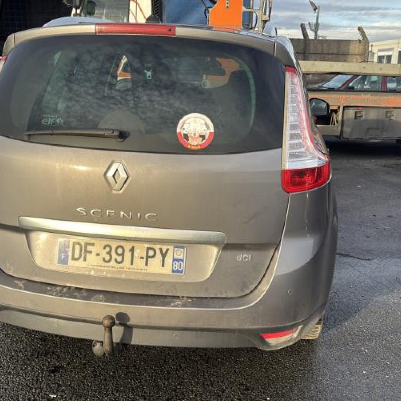 Feu arriere stop central RENAULT GRAND SCENIC 3 Photo n°6