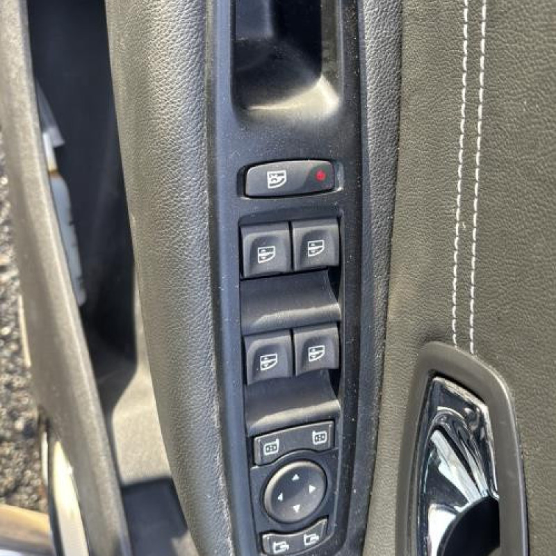 Feu arriere stop central RENAULT GRAND SCENIC 3 Photo n°9