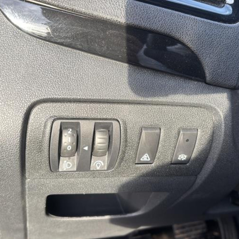 Feu arriere stop central RENAULT GRAND SCENIC 3 Photo n°15