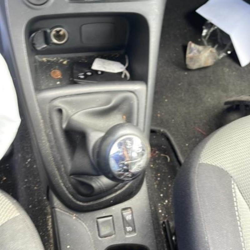 Renfort pare choc arriere (traverse) RENAULT CAPTUR 1 Photo n°8