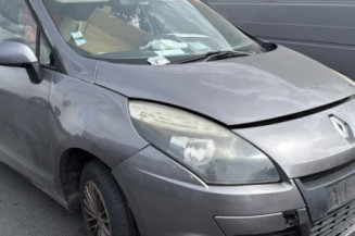 Traverse inferieure RENAULT SCENIC 3