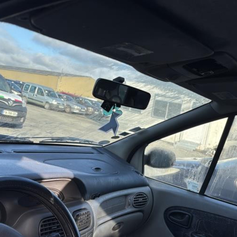 Feu arriere stop central RENAULT SCENIC 1 Photo n°16