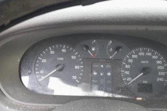 Bras essuie glace arriere RENAULT SCENIC 1