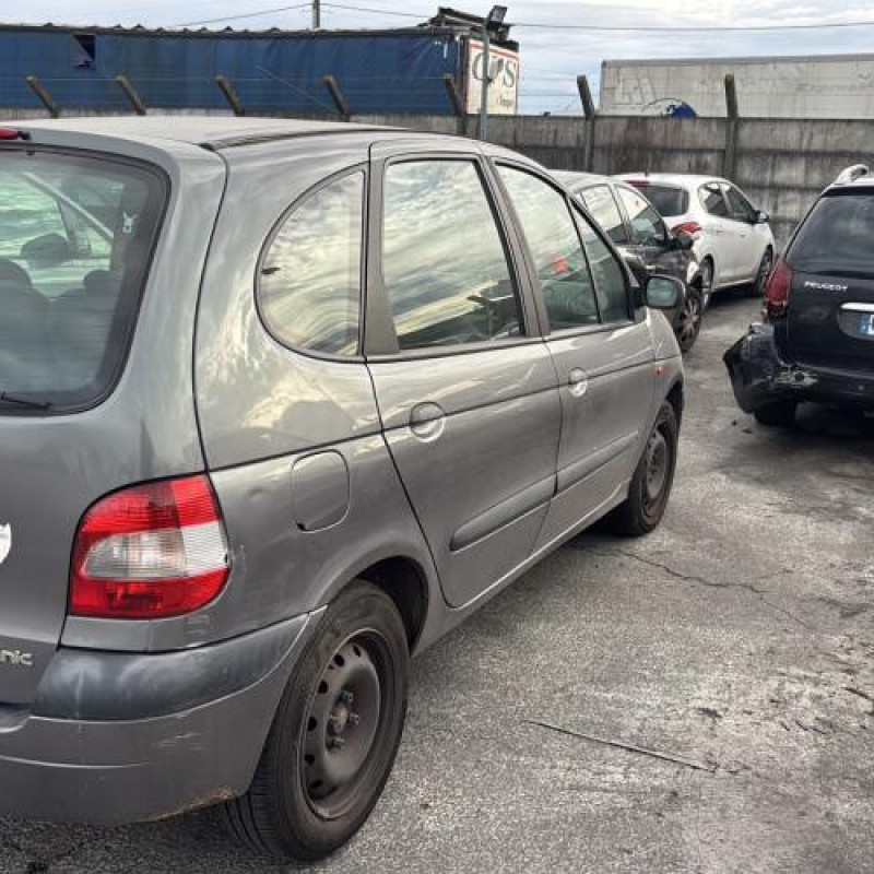 Bras essuie glace arriere RENAULT SCENIC 1 Photo n°9